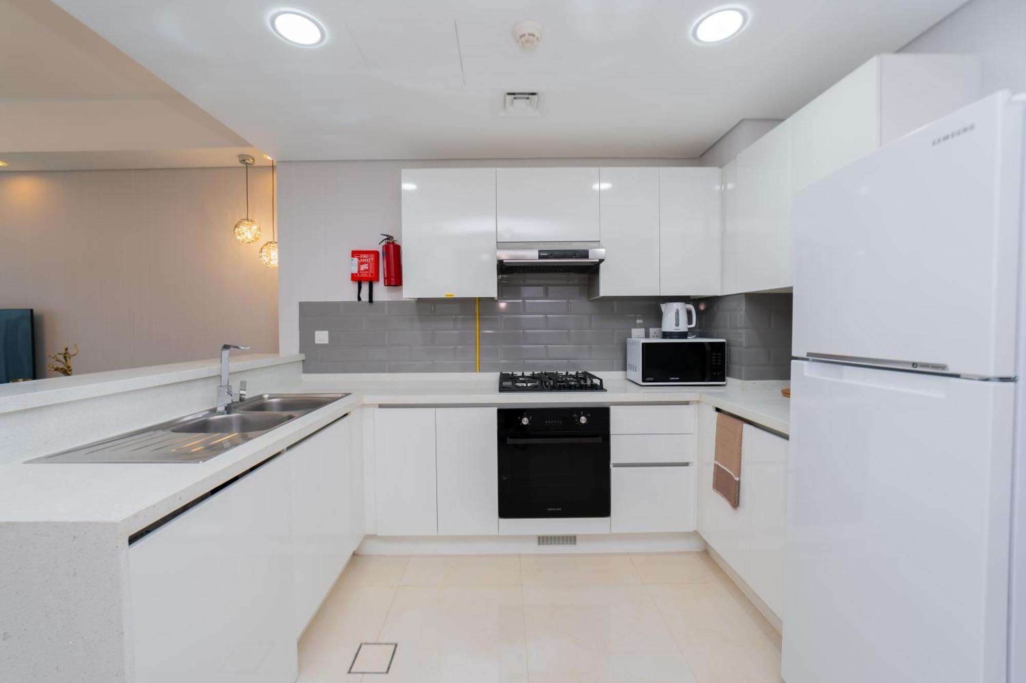 Appartamento Kasco Homes Waves Tower Business Bay *